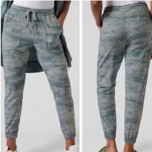 Athleta Farallon Fog Camo-Print Jogger Pants 35309
